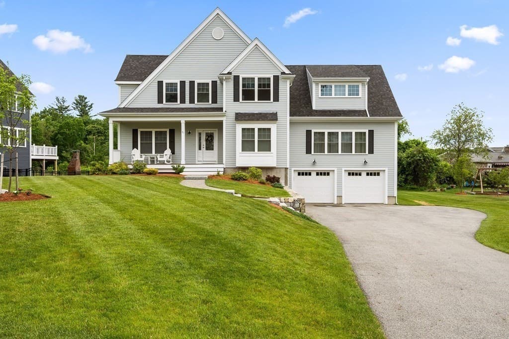 51 Tamarack Rd, Dracut MA 01826