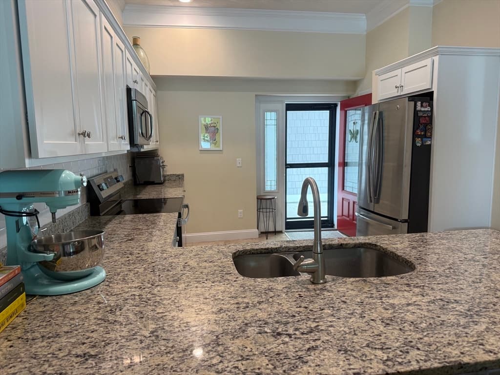 Condominium at 445 Berlin St # 7, Clinton MA 01510, photo 6 of 29