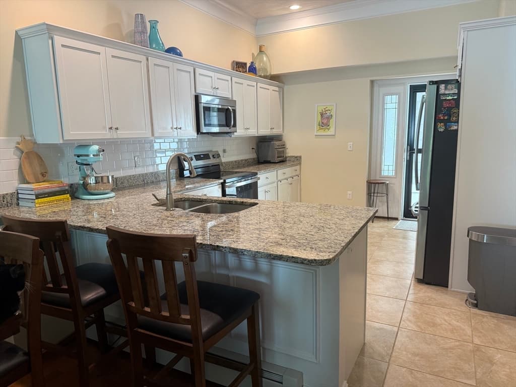 Condominium at 445 Berlin St # 7, Clinton MA 01510, photo 5 of 29