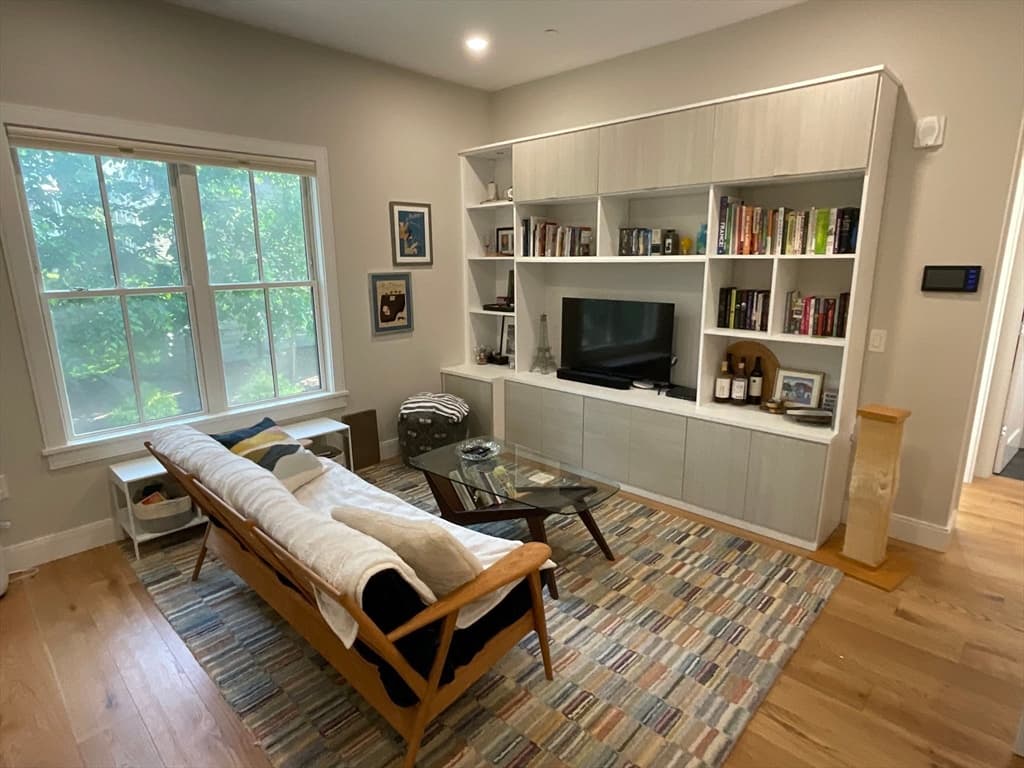 Condominium at 106 Forest Hills St # 101, Boston MA 02130, photo 3 of 11