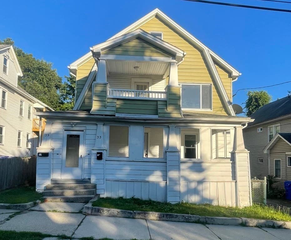 33-35 Algonquin Pl, Springfield MA 01104