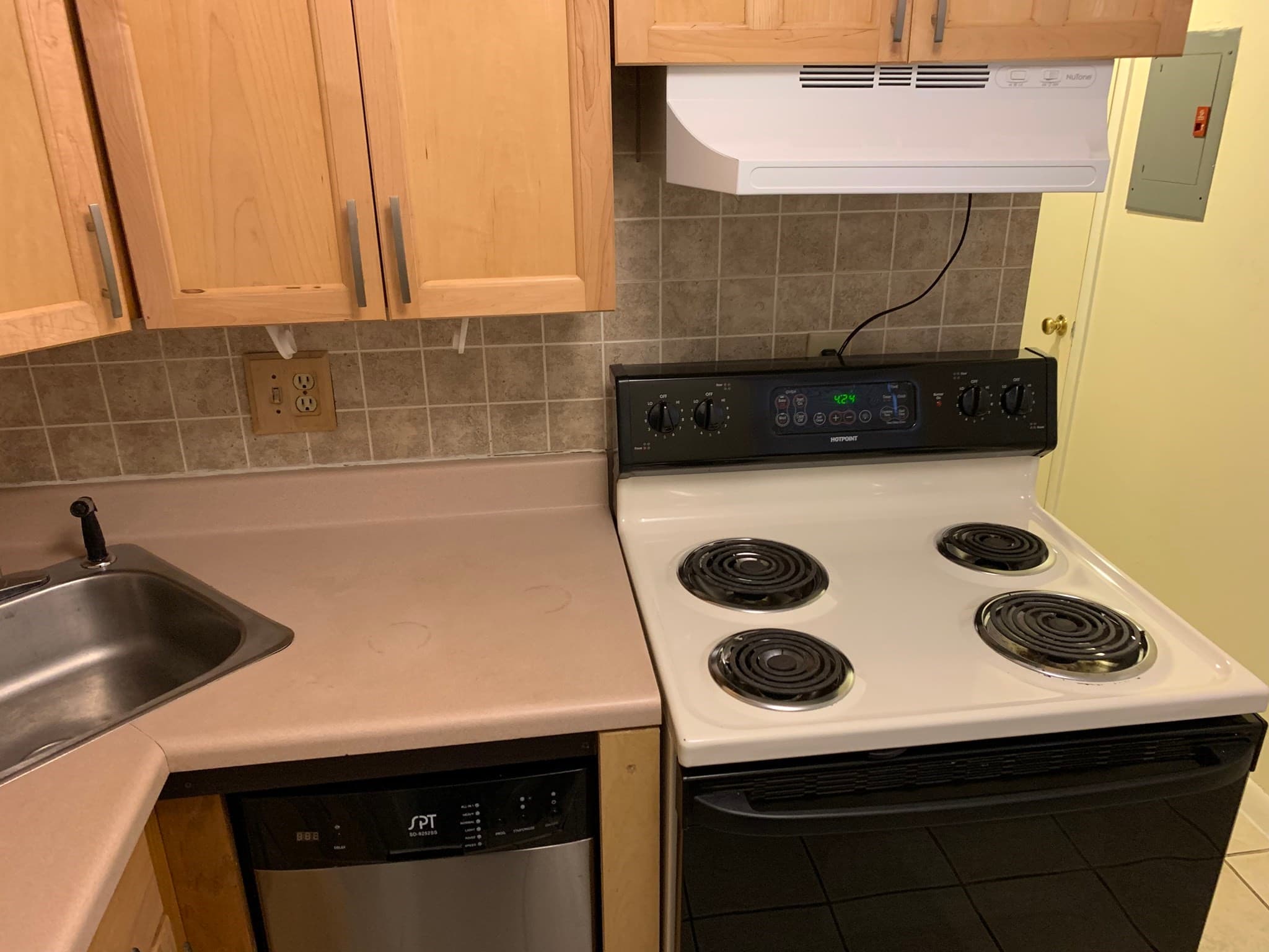 Condominium at 1486 Commonwealth Ave # 1C, Boston MA 02135, photo 10 of 24