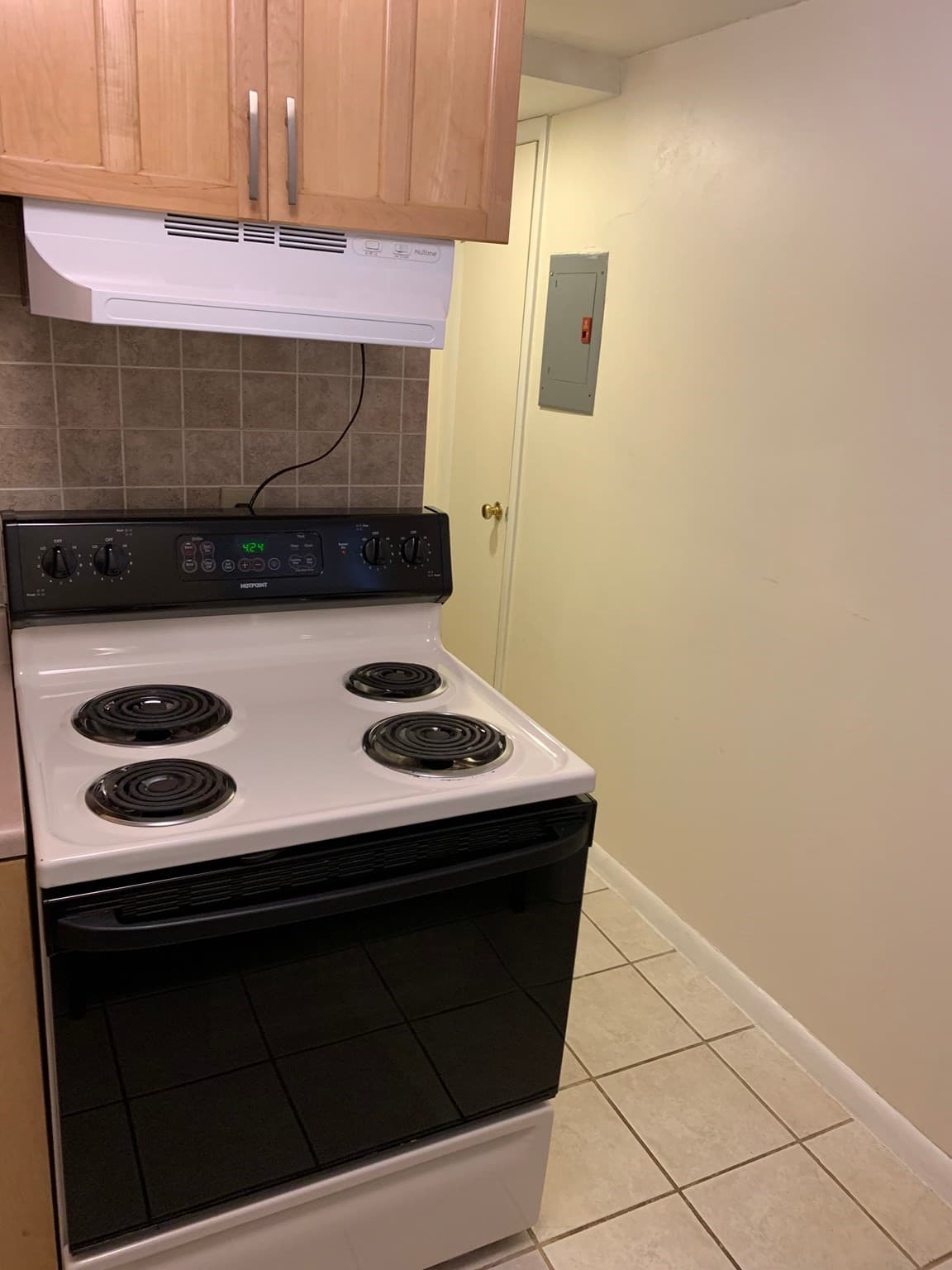 Condominium at 1486 Commonwealth Ave # 1C, Boston MA 02135, photo 11 of 24