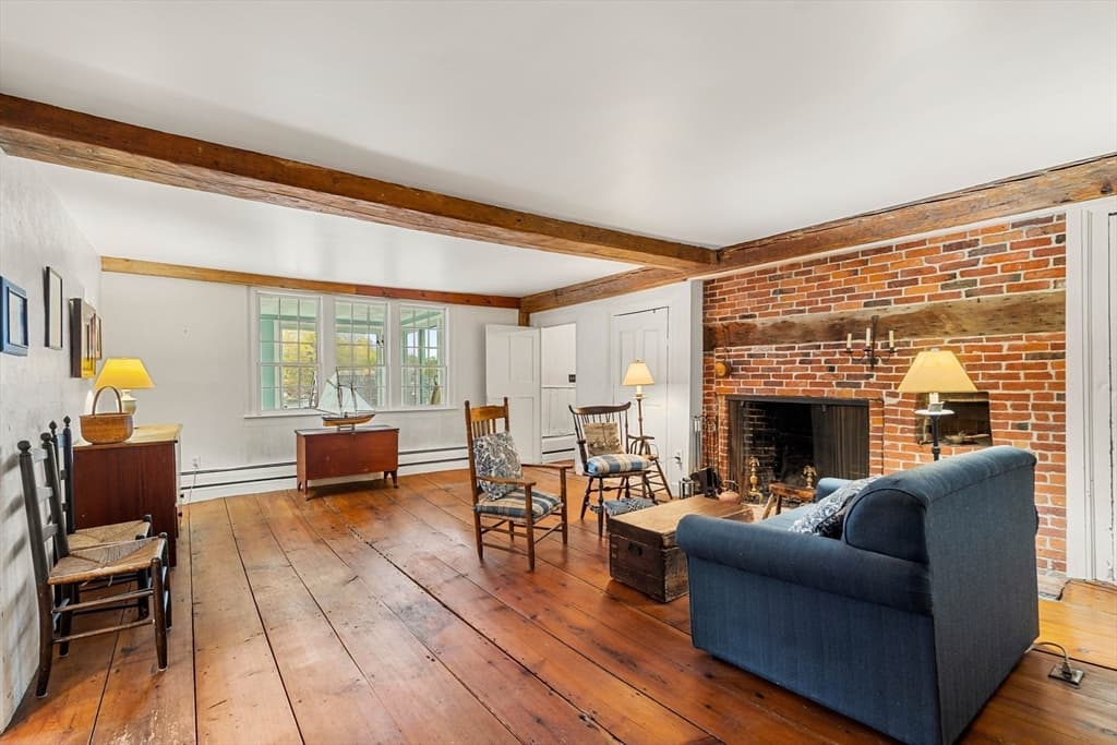 Single Family Residence at 65 Leonard Street, Gloucester MA 01930, Gloucester, photo 5 of 39