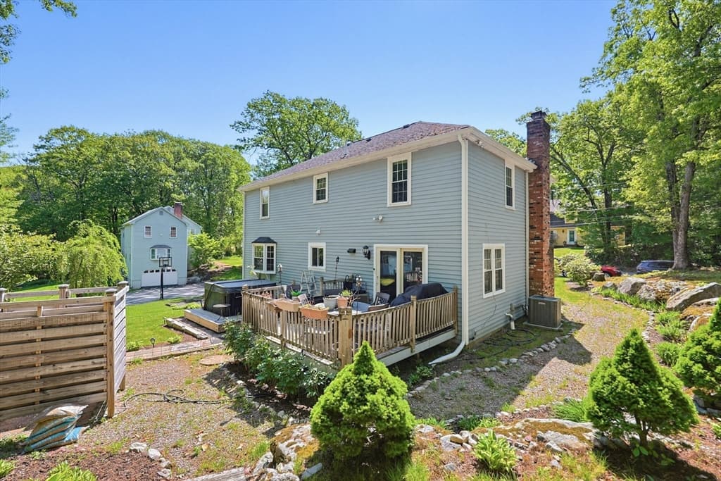 271 Cliff Drive, North Attleboro MA 02760 photo 4