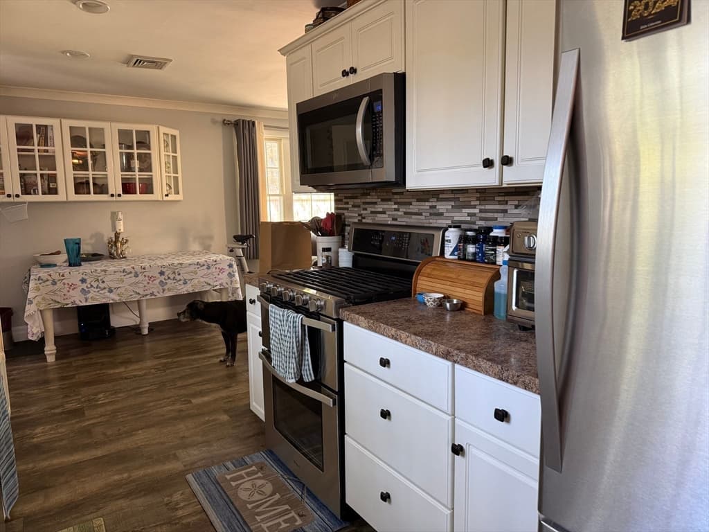 101 Brigantine Dr, Falmouth MA 02536 photo 5