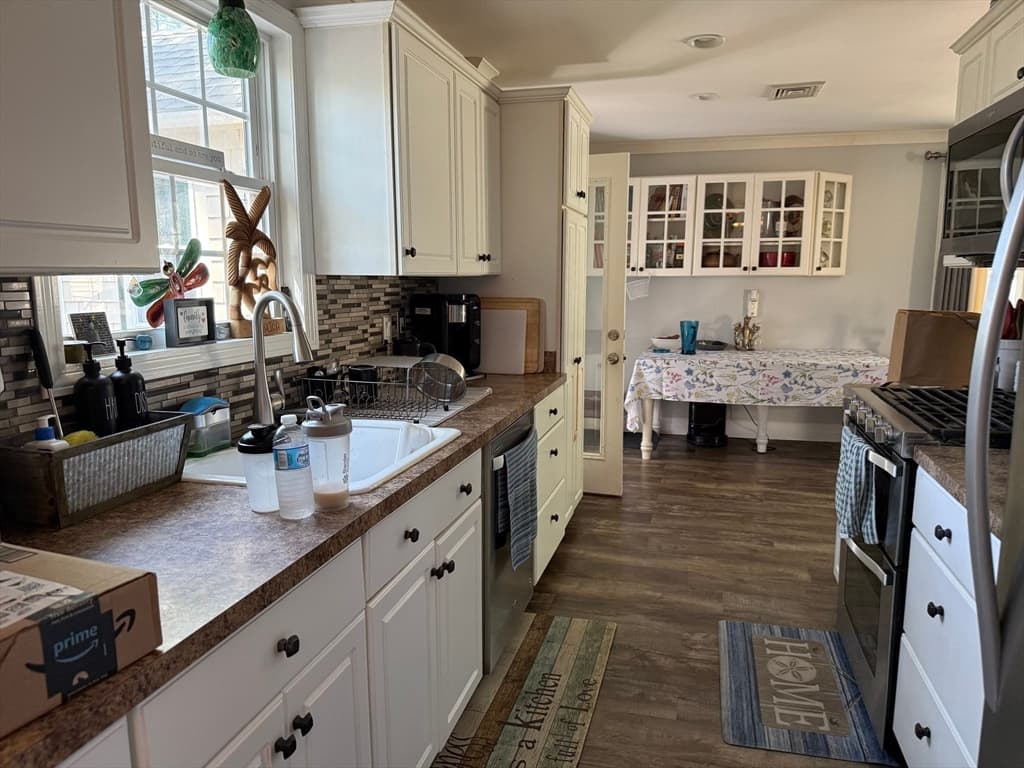 101 Brigantine Dr, Falmouth MA 02536 photo 4