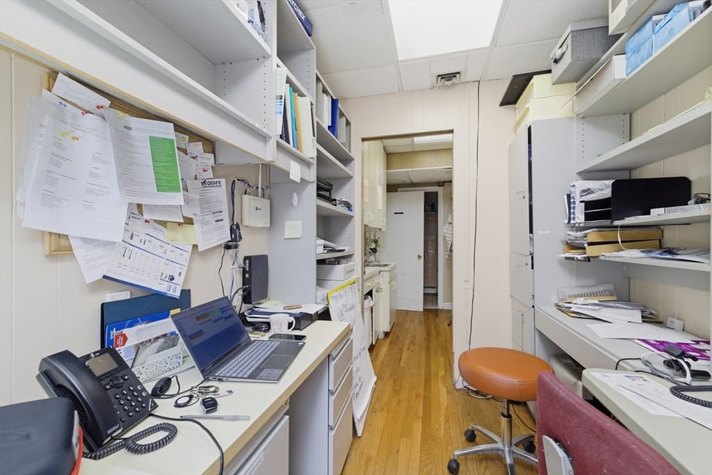 1051 Beacon # 408, Brookline MA 02446 photo 22