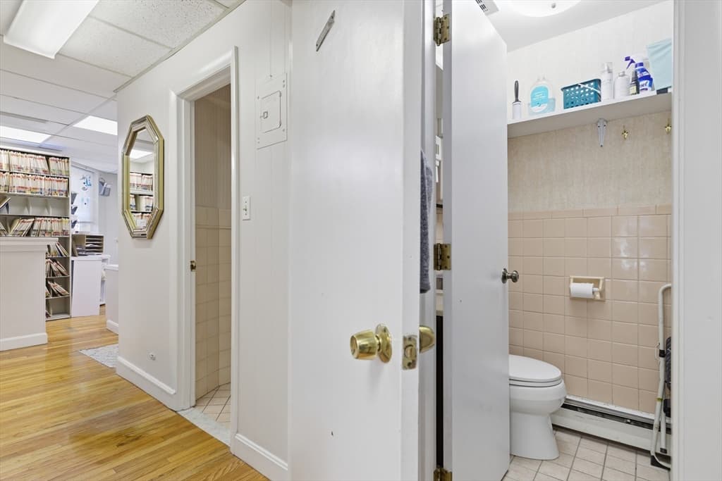 1051 Beacon # 408, Brookline MA 02446 photo 36