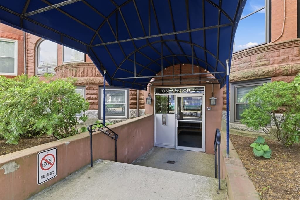 1051 Beacon # 408, Brookline MA 02446 photo 5