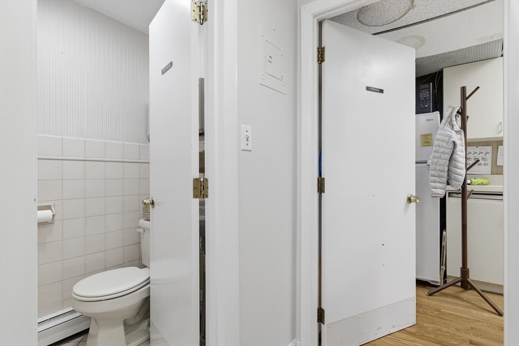 1051 Beacon # 408, Brookline MA 02446 photo 38