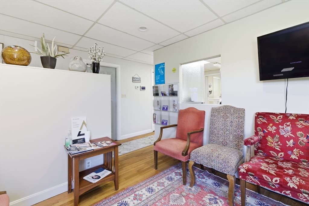 1051 Beacon # 408, Brookline MA 02446 photo 10
