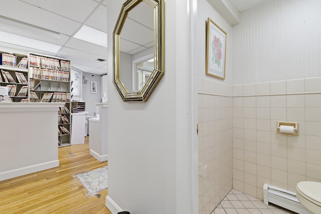 1051 Beacon # 408, Brookline MA 02446 photo 37