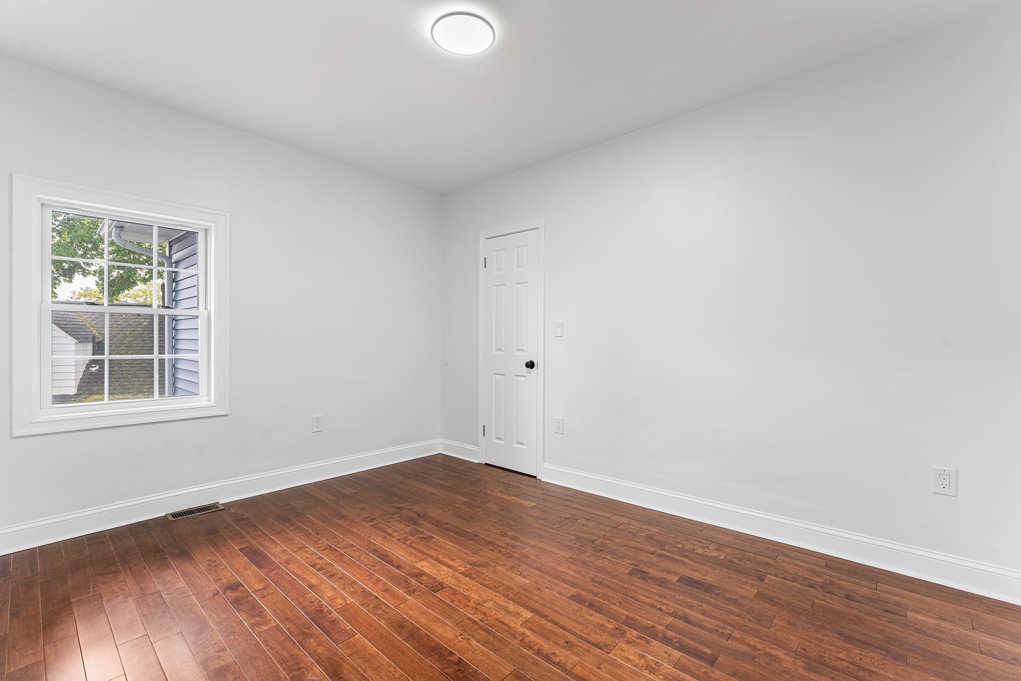 Single Family Residence at 70 Edgehill Rd, Winthrop MA 02152, Winthrop, photo 14 of 40