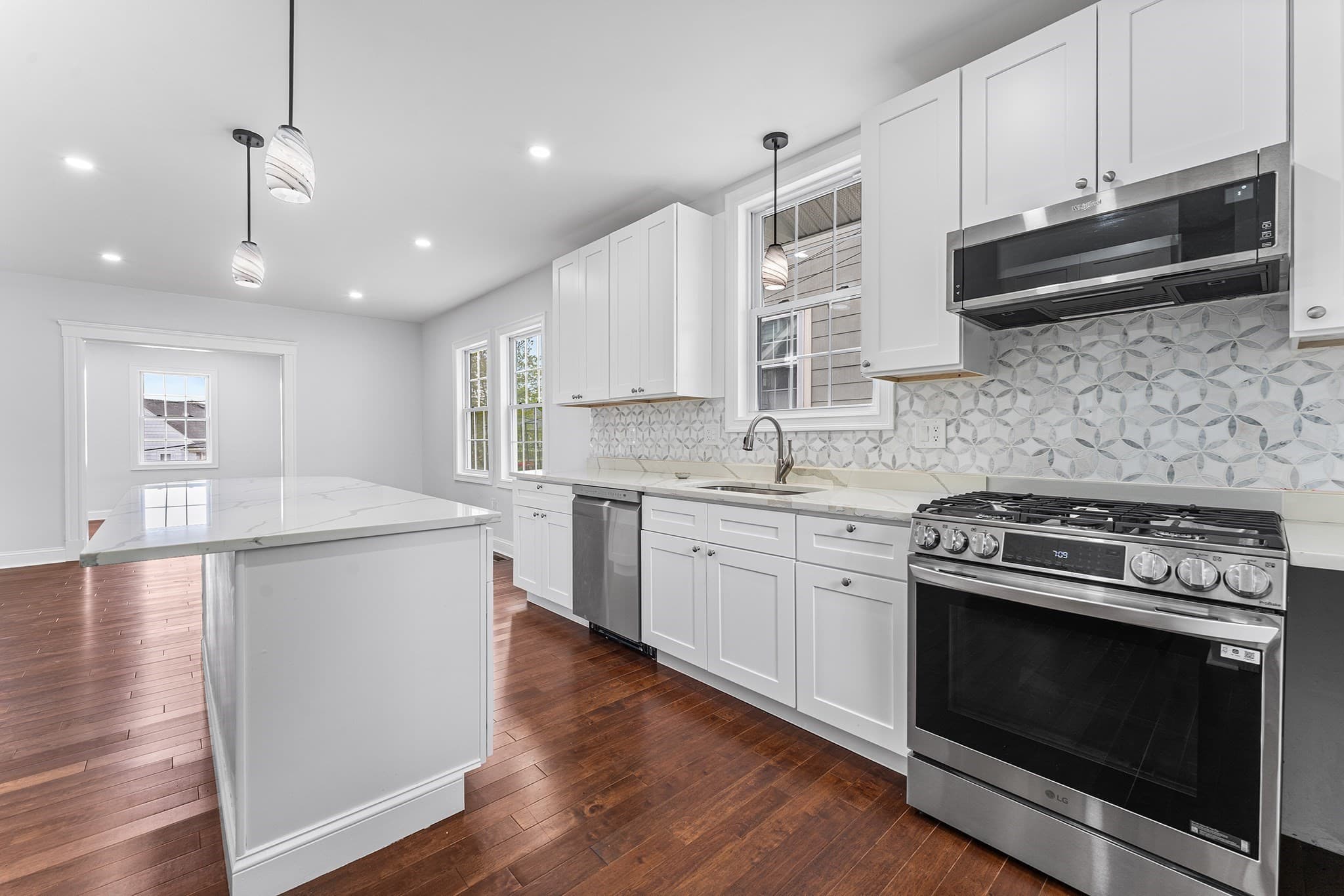 Single Family Residence at 70 Edgehill Rd, Winthrop MA 02152, Winthrop, photo 11 of 40