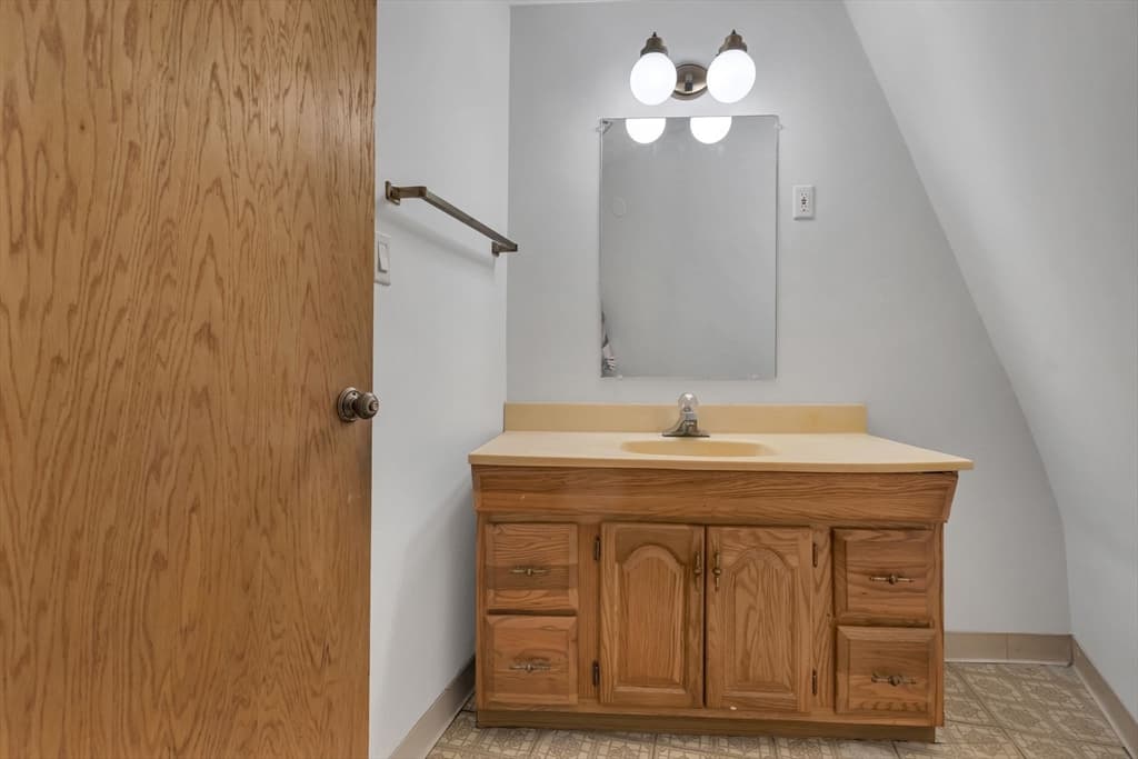 Single Family Residence at 243 Oak St, Holliston MA 01746, Holliston, photo 26 of 42