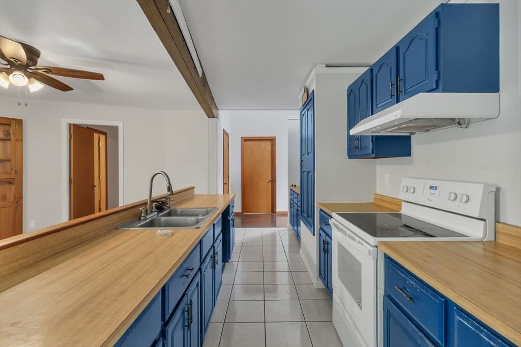 Single Family Residence at 243 Oak St, Holliston MA 01746, Holliston, photo 8 of 42