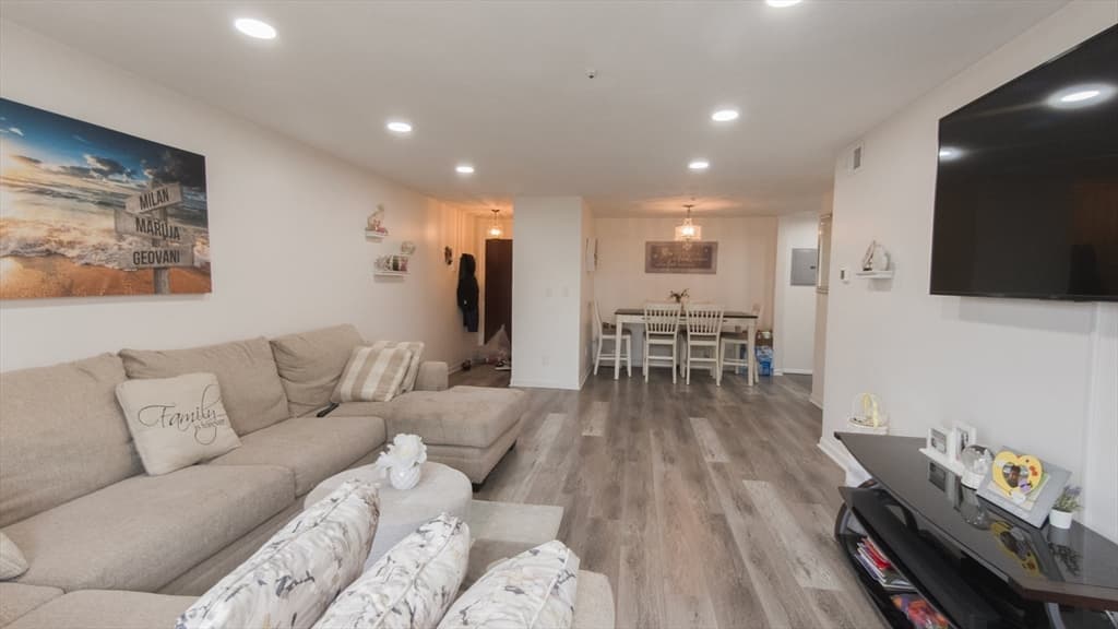 Condominium at 232 Canton St # 206, Randolph MA 02368, Randolph, photo 6 of 25