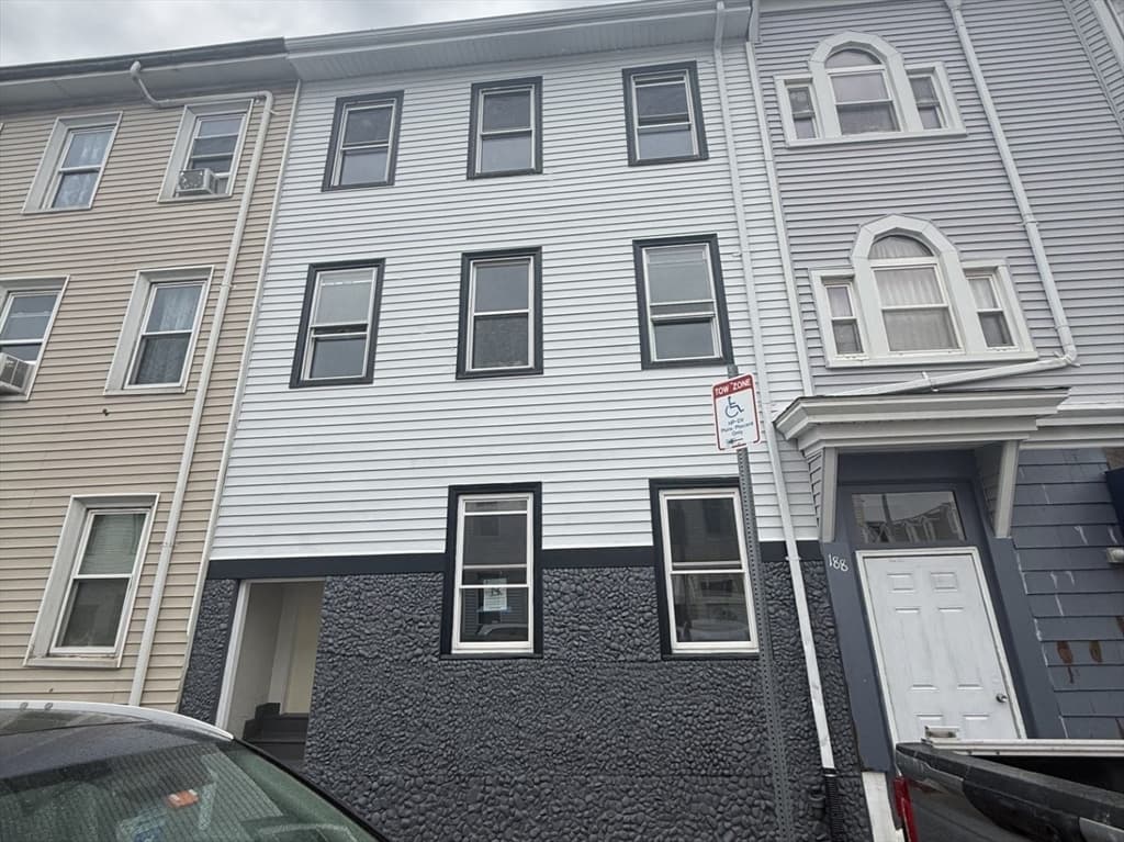 186 Marion St., Boston MA 02128