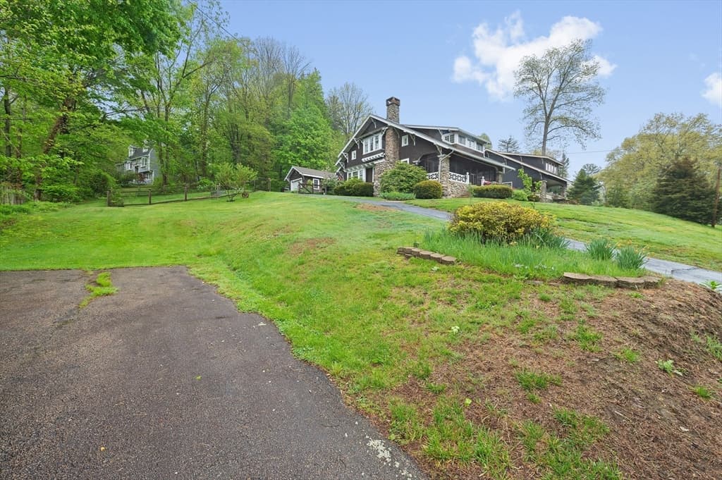 Single Family Residence at 12 Newton Rd, Haverhill MA 01830, photo 33 of 34