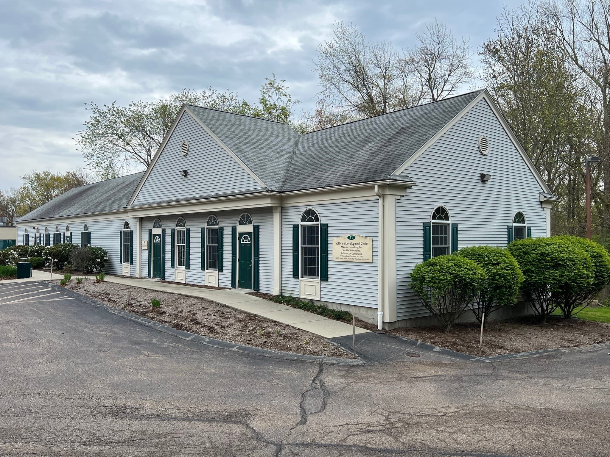 77 Access Rd # 8, Norwood MA 02062
