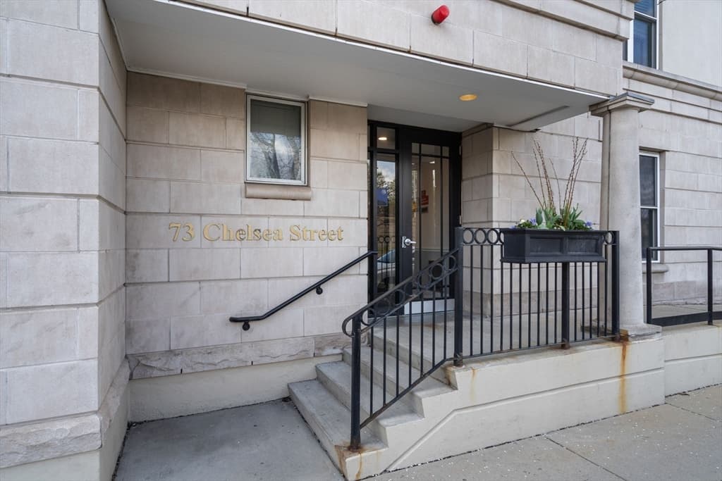 Condominium at 73 Chelsea St # 305, Boston MA 02129, Boston, photo 16 of 22