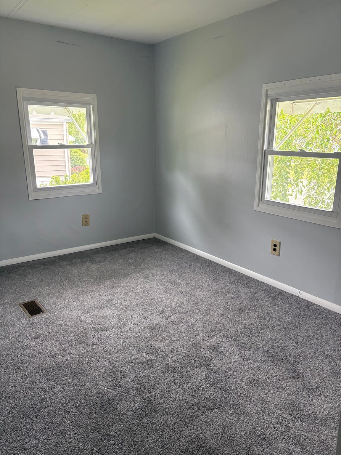 Mobile Home at 22 Thayer Dr, Taunton MA 02780, Taunton, photo 9 of 13