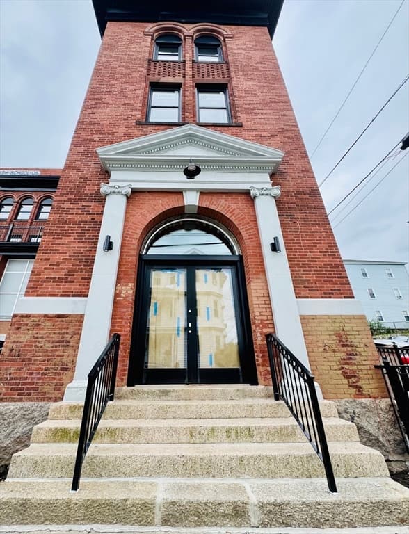 403 Division Street # 5, Fall River MA 02721 photo 3