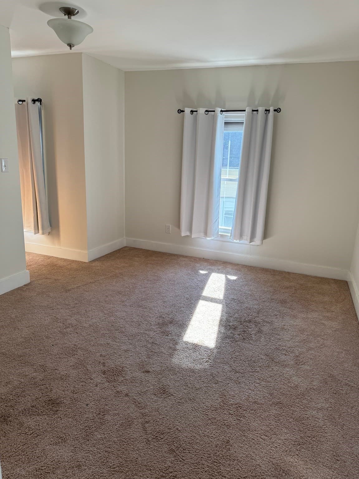 Single Family Residence at 34 Lincoln Street, Millville MA 01529, Millville, photo 14 of 24