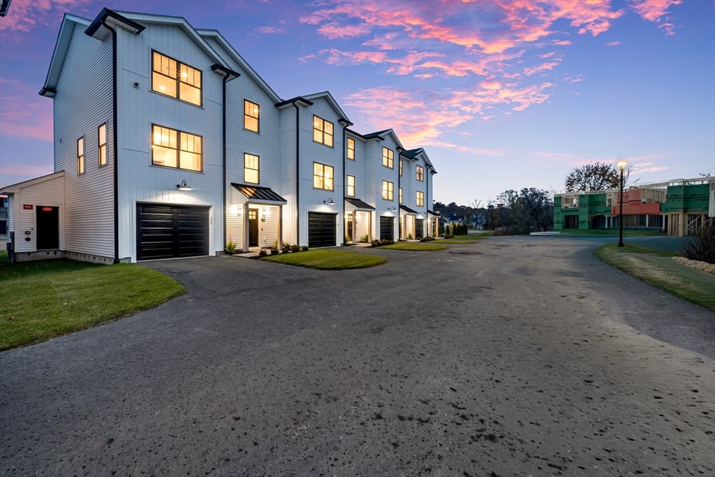 32 Birch Brook Landing # 11, Lynn MA 01905 photo 38