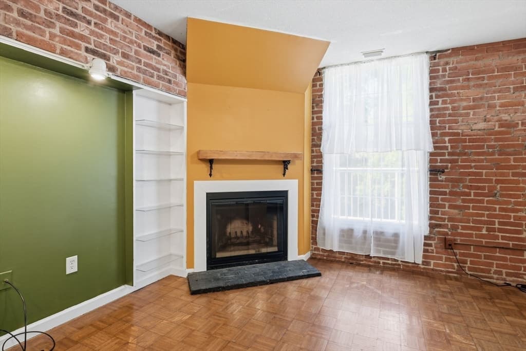 124 College St # 2, South Hadley MA 01075 photo 9