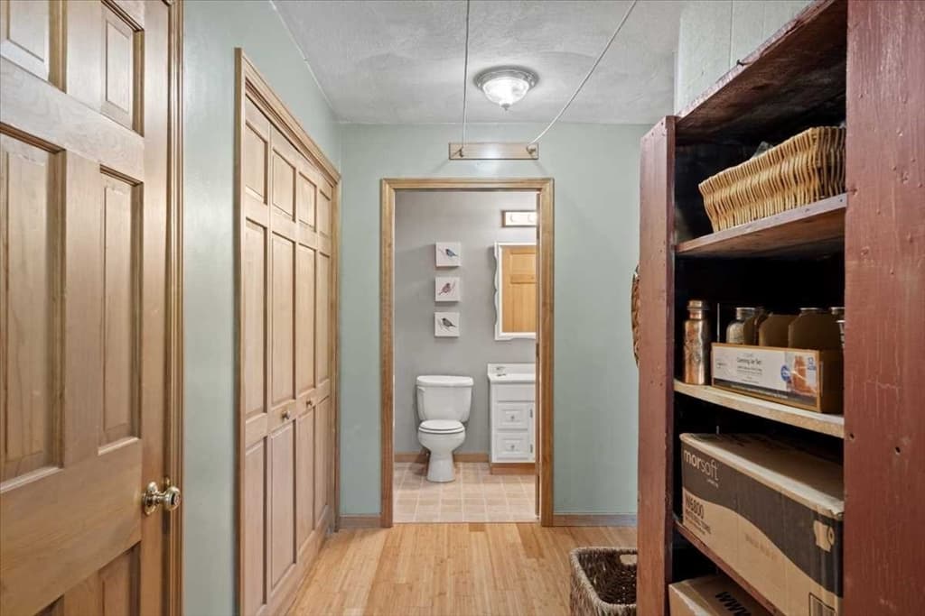 212 Grove St, Clinton MA 01510 photo 11