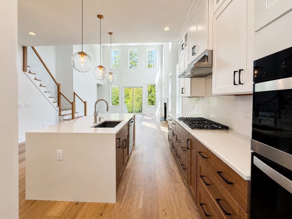 Condominium at 1 Juniper Ln # 1, Tyngsborough MA 01879, Tyngsborough, photo 6 of 41