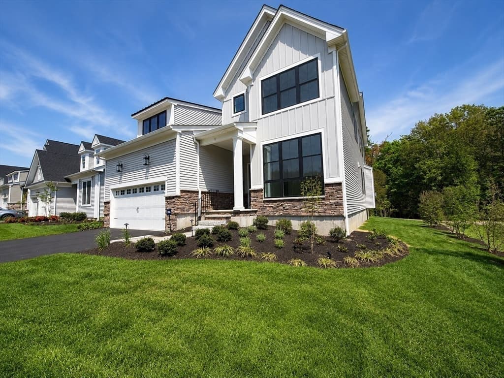 Condominium at 1 Juniper Ln # 1, Tyngsborough MA 01879, Tyngsborough, photo 33 of 41