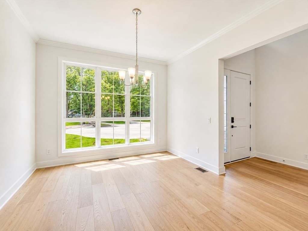 Condominium at 1 Juniper Ln # 1, Tyngsborough MA 01879, Tyngsborough, photo 4 of 41