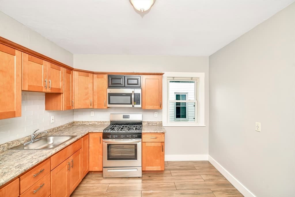 Multi Family at 102 Radcliffe St, Boston MA 02121, photo 24 of 35