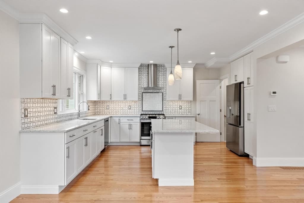 329 Warren, Waltham MA 02453 photo 10