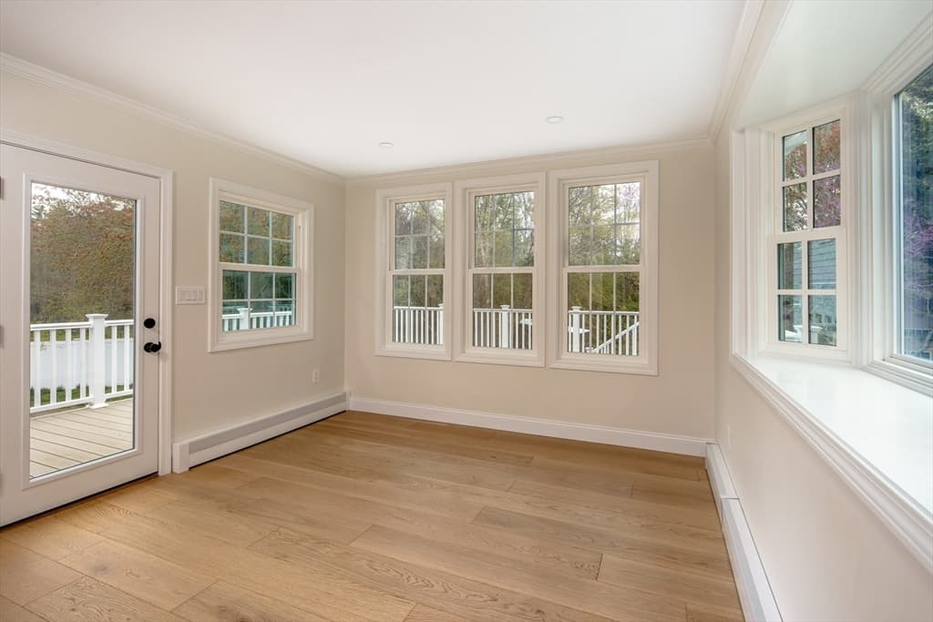 Single Family Residence at 10 Knollwood Dr, Mattapoisett MA 02739, photo 7 of 42