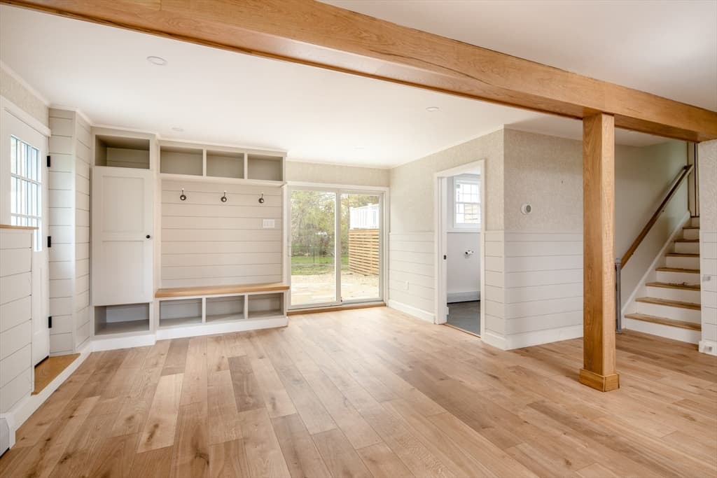 Single Family Residence at 10 Knollwood Dr, Mattapoisett MA 02739, photo 20 of 42