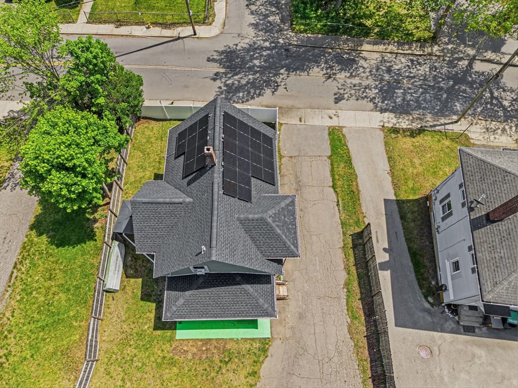 Single Family Residence at 17 Forest Ave, Plymouth MA 02360, photo 8 of 17