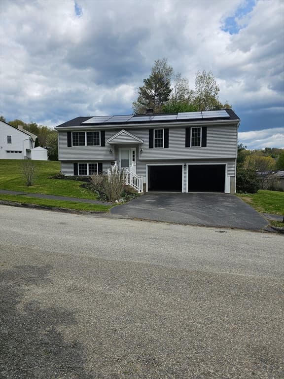 14 Pinewood Lane, Worcester MA 01609 photo 2