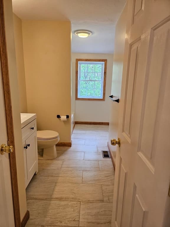 14 Pinewood Lane, Worcester MA 01609 photo 12
