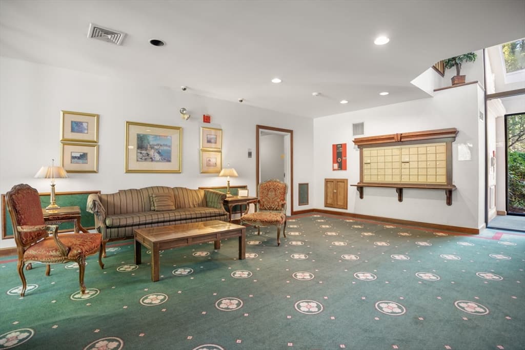 770 Salisbury St # J558, Worcester MA 01609 photo 17