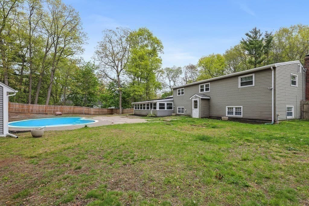 3 Willett Drive, Attleboro MA 02703