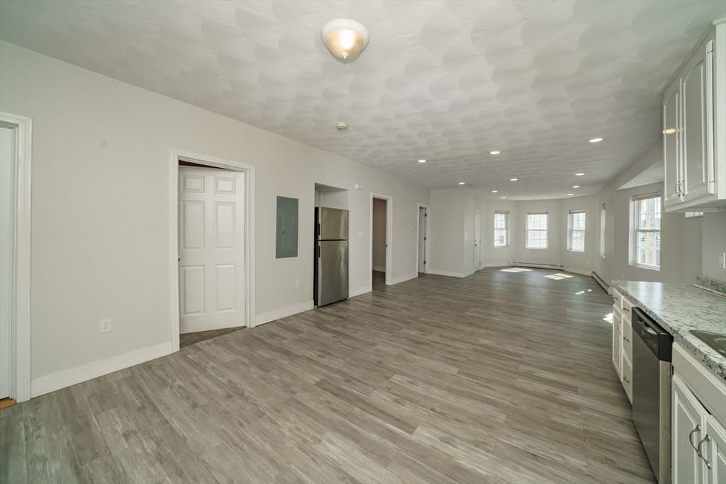 539-541 North Front Street, New Bedford MA 02745 photo 4