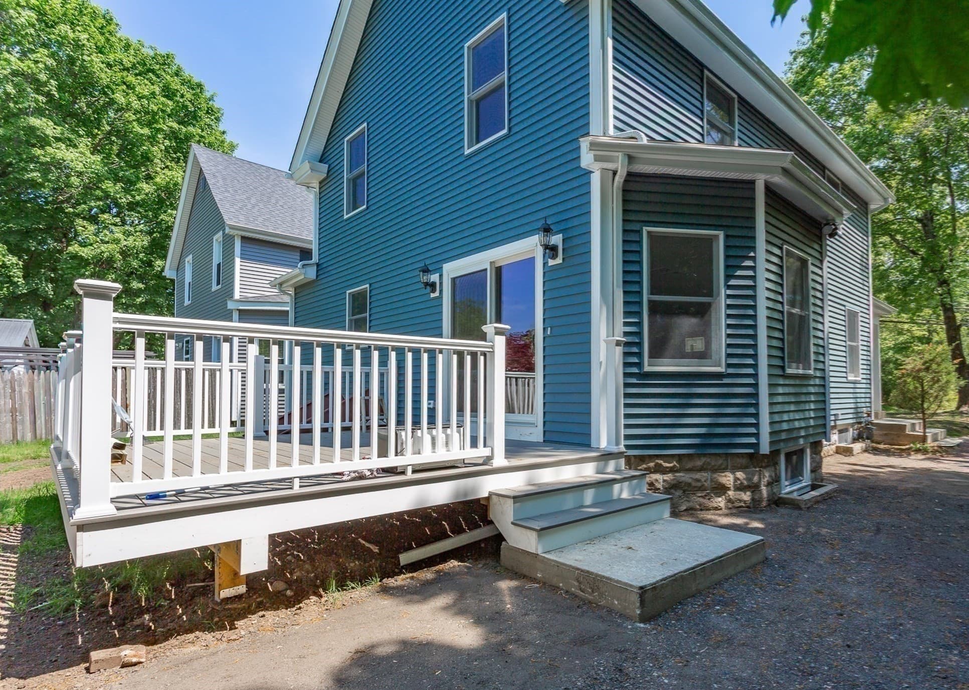 Single Family Residence at 14 Wilmarth St, Attleboro MA 02703, Attleboro, photo 9 of 31
