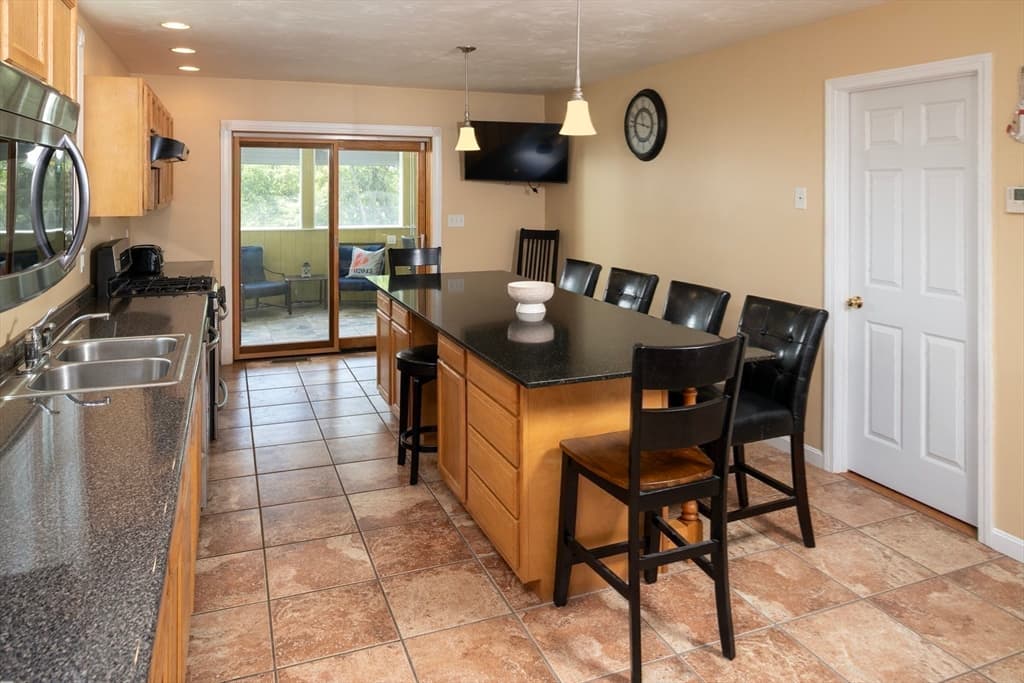 67 Newport Rd, Hull MA 02045 photo 7