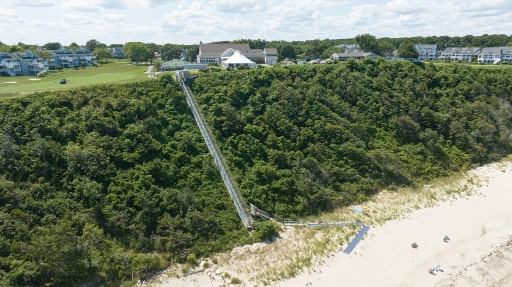 Condominium at 96 Cliffside Dr. # 96, Plymouth MA 02360, Plymouth, photo 37 of 39