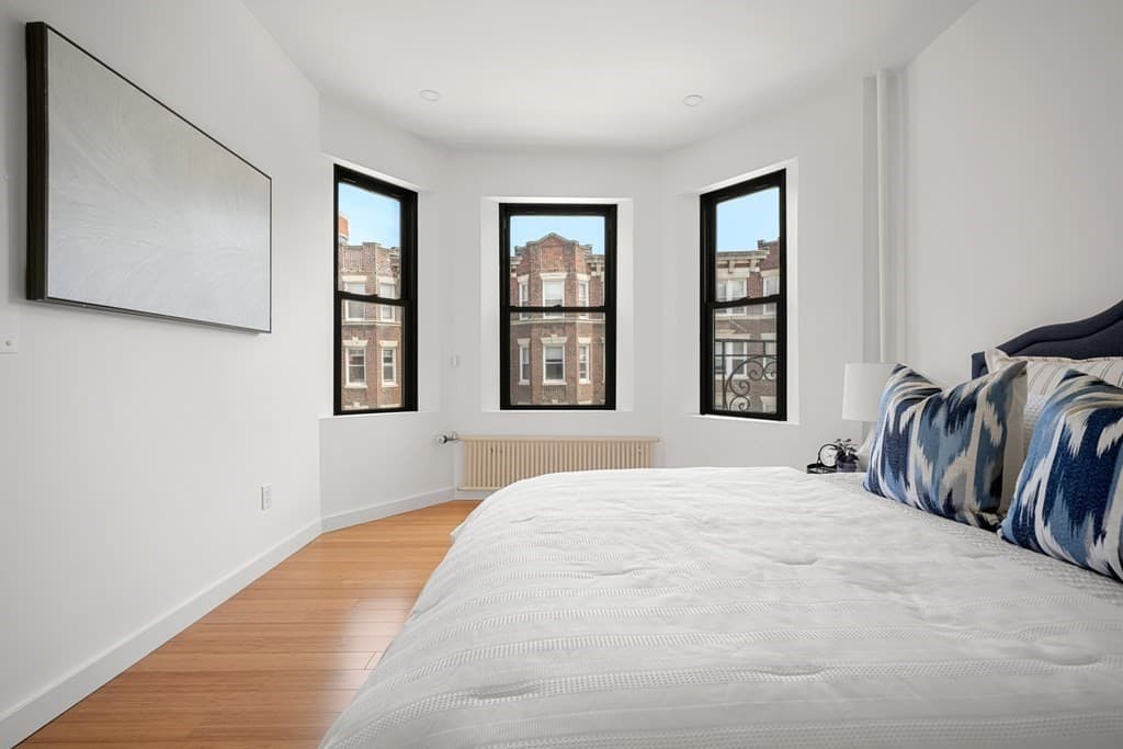 Condominium at 107 Jersey # 15, Boston MA 02215, photo 18 of 31