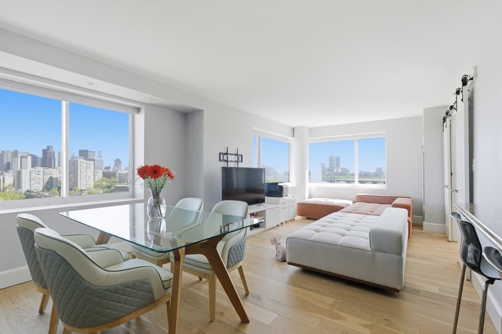 Condominium at 8-12 Museum Way # 1506, Cambridge MA 02141, Cambridge, photo 3 of 16